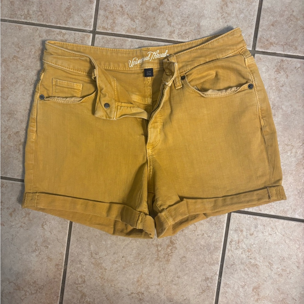 Universal Thread Women's mustard Yellow Shorts
